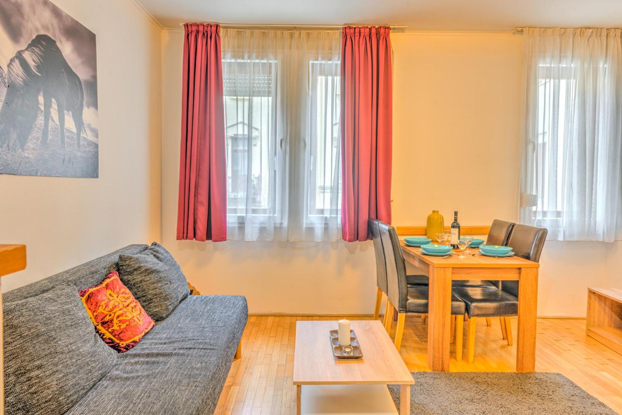 Central Downtown Apartments ブダペスト エクステリア 写真